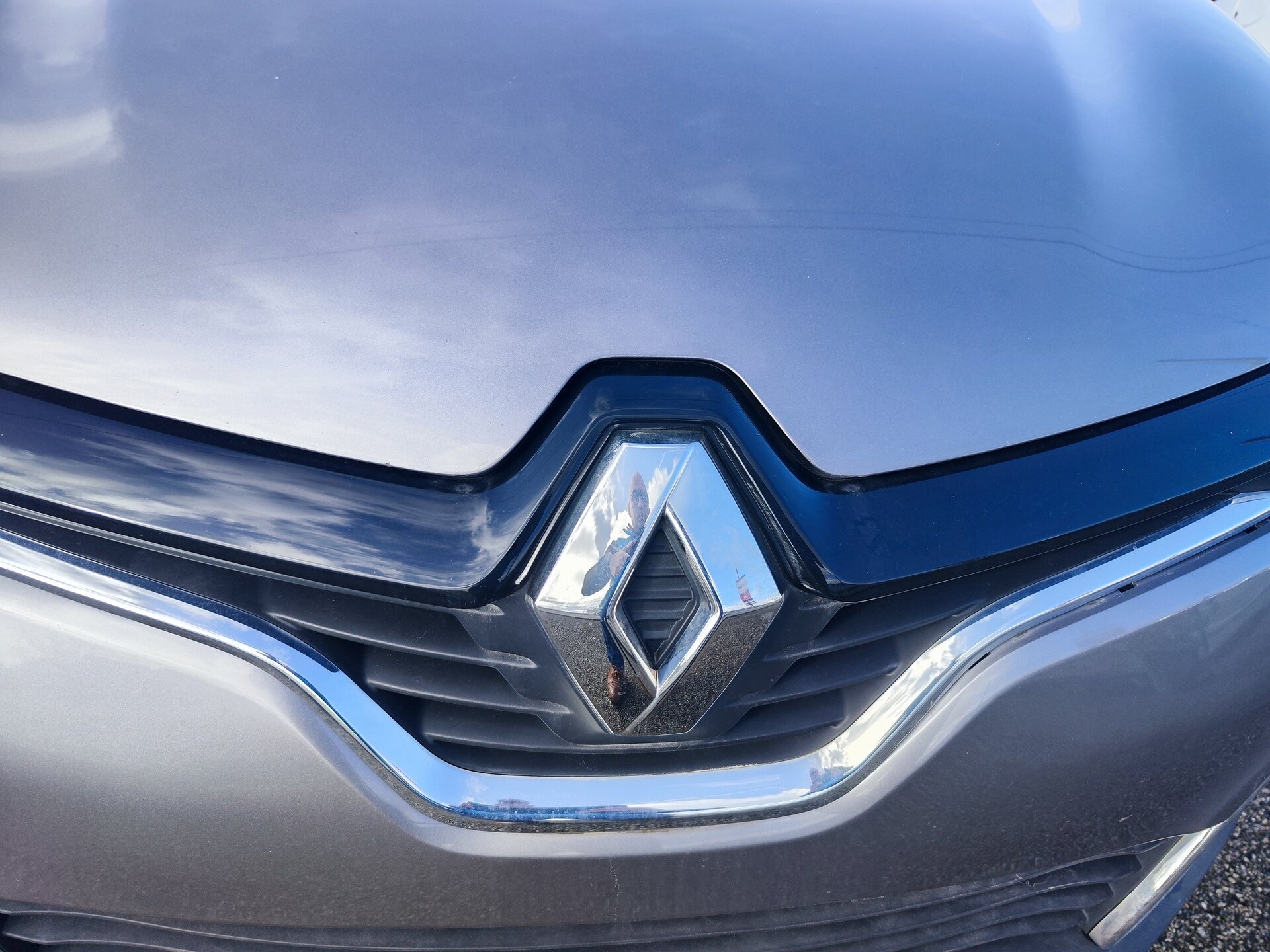 Renault Captur — foto 1