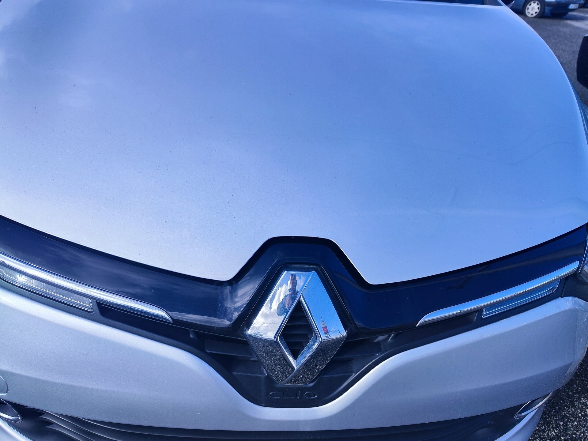 Renault Clio — foto 1